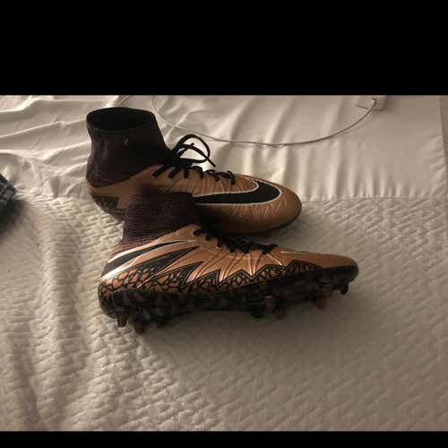 Nike Hyper Venom Soccer Cleats