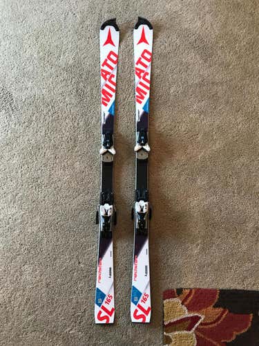 2017 Atomic World Cup 165cm SL Skis w/ x19 Bindings
