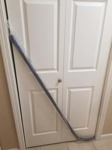 New Bauer Nexus 8000 Stick Righty, Kane P88