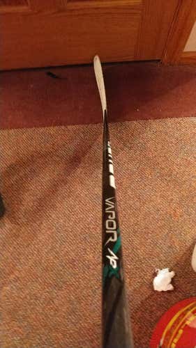 Bauer Vapor APX 2 Stick Righty Heel 76 - 80 Senior
