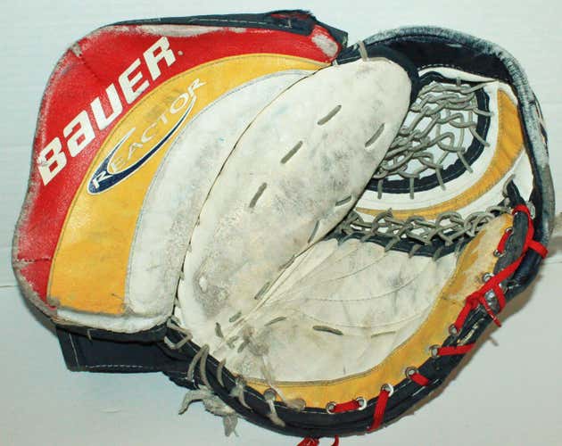 BAUER REACTOR 6 - ADULT GOALIE CATCH ICE HOCKEY GOAL GEAR CATCHER GLOVE MITT USED
