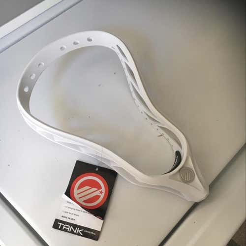 Maverik Tank
