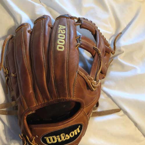 Wilson A2000 11.75” EL3