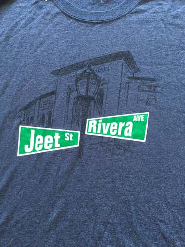 Limited Edition: New  York Yankees Legend Street Shirt Mariano rivera Derek Jeter