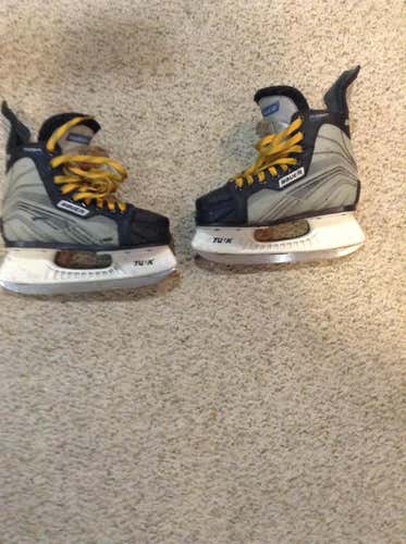 Bauer Mega 50 Skates Youth Size 3