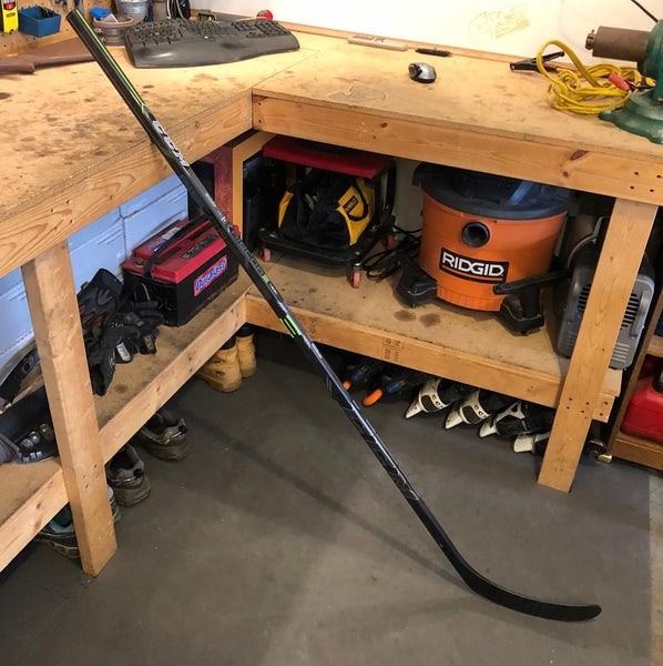 New CCM RibCor 40k, Pro Stock, RH, P28, Grip