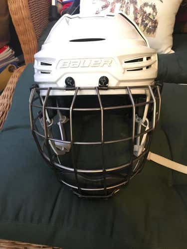 Bauer Re-Akt 100 Helmet