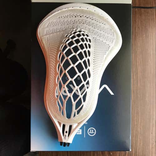 Warrior Evo Warp Pro (Pocket Type Mid Low, Whip Lvl 1)