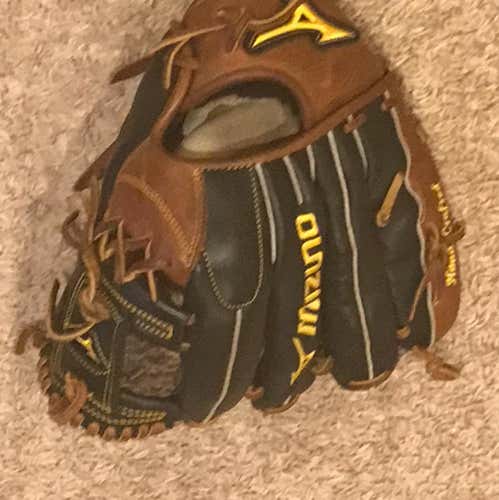 Mizuno Classic Pro Soft