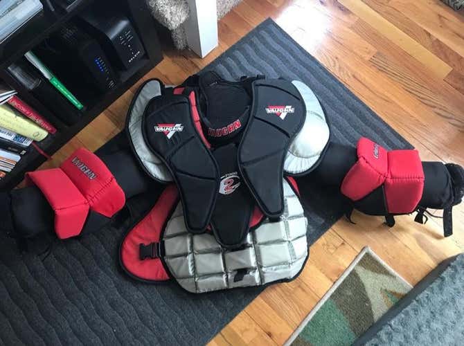 Vaughn 7000 V2 Senior Chest Protector - Sz Medium