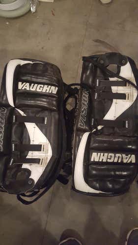 Vaughn Goalie Leg Pads Junior