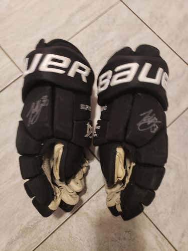Ducks Jakob Silfverberg game used and signed Bauer 1x, size 14", LOA