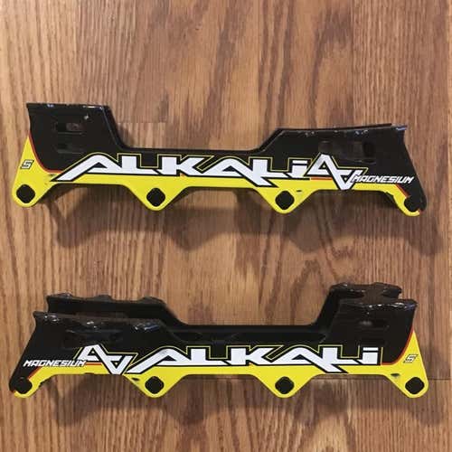 Alkali Magnesium Roller Hockey Chassis