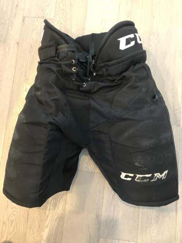 Used CCM HP30 Pants  Pro Stock Hockey Pants Black Large  Kootenay Ice (P22)