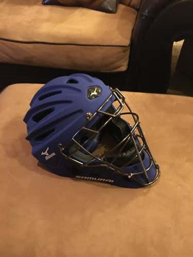 New Mizuno MSCHY200 Catcher's Protective Gear Youth