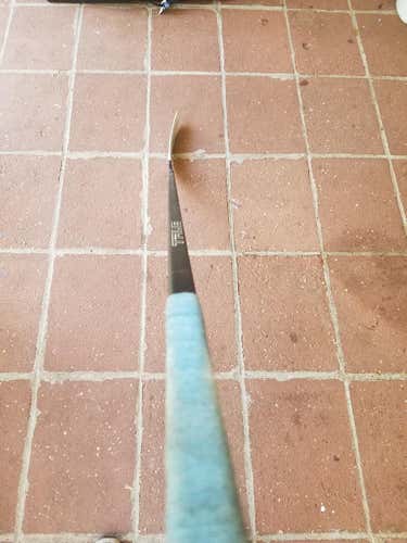 True Black Senior LH stick MC2 curve