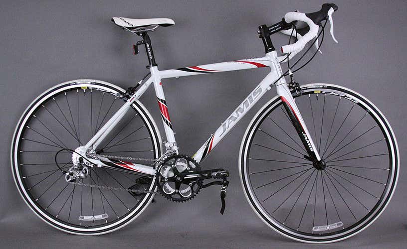 Jamis Ventura Comp Road Bike w/ Carbon Fork Shimano STI 9 speed Shifters 51cm