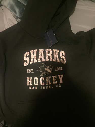 New with Tags SJ Sharks Hoodie Camo Print