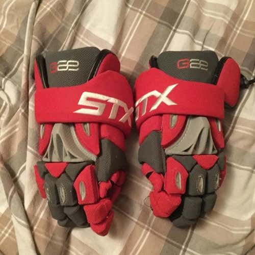 BRAND NEW G22 Red Gloves