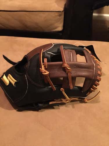 New SSK HIGHLIGHT PRO Glove