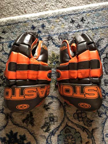Easton Gloves