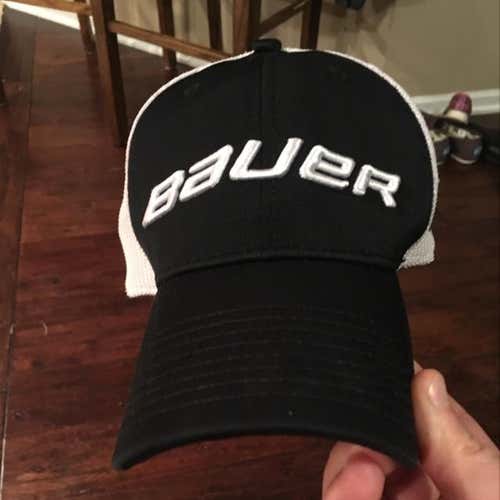 Bauer New Era 39Thirty Black Hat L/XL