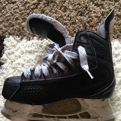 Bauer Flexlite 4.0 Pro 8EE Hockey Skates