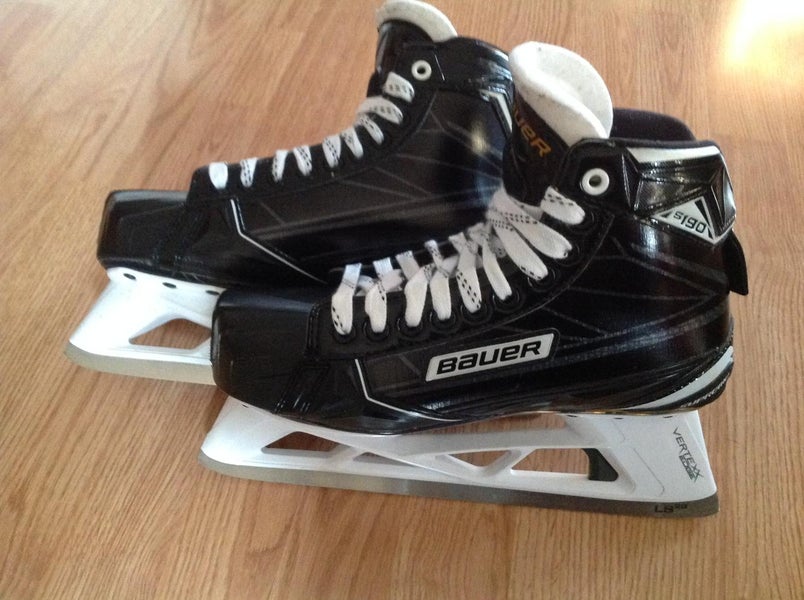 Bauer s190 Goalie Skates Senior Size 8d like new