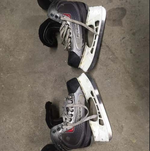 Pro Stock Bauer X60 Skates Size 8.5