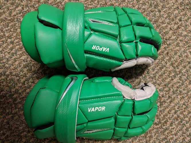 Nike Vapor Gloves 13" green. Trade!