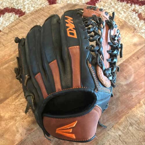 11.5” Youth Easton Mako Hyperlite Infielder Glove