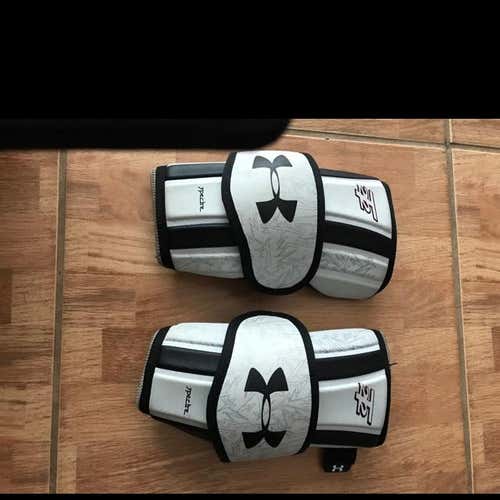 Under Armour Elbow Pads
