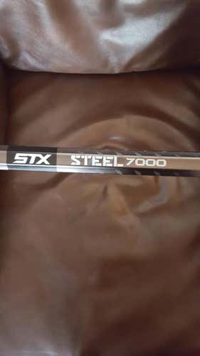 Like new STX attack/midfield shaft never used in a game or pratice. ***Will Trade***