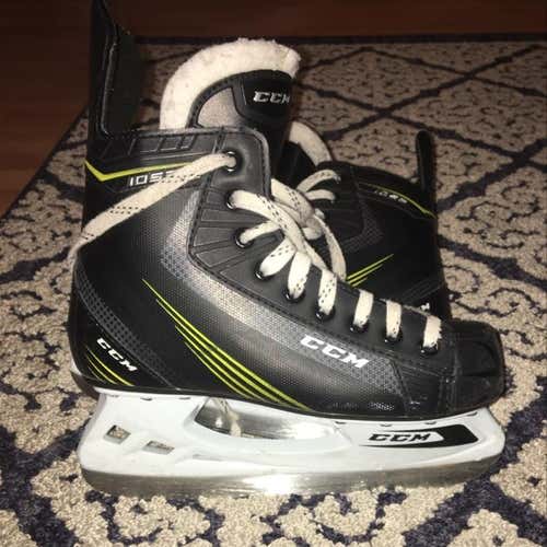 CCM Tacks 1052 Skates