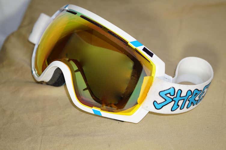 White Shred Stupefy Goggles with 3 Extra Replacement Lenses