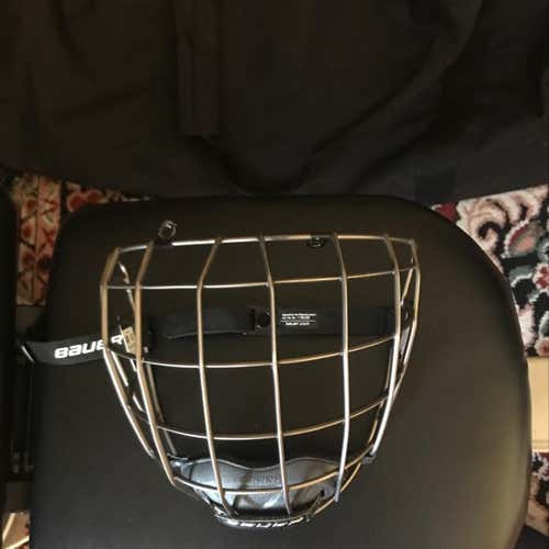 Bauer Reakt Cage Size Medium