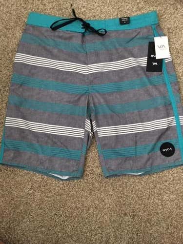 BNWT RVCA board shorts *POCKETS* size 34