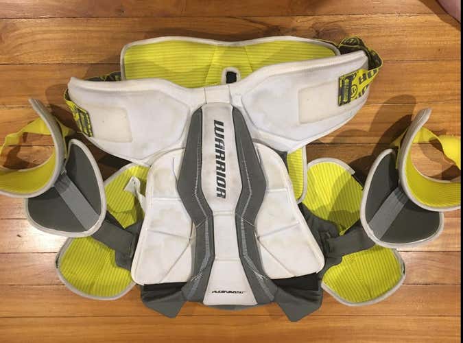 Warrior AX1 Hockey Shoulder Pads Senior Xl
