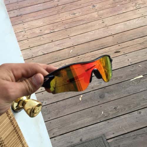 Oakley Radar Locks