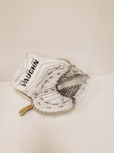 Vaughn Goalie Glove Dejardins