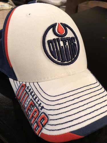 Reebok Center Ice Edmonton Oilers  Hockey Hat