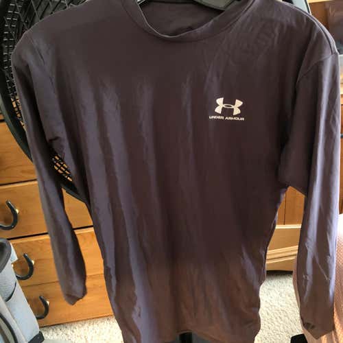 Under Armor Cold Gear Long Sleeve Compression Shirt(Large)