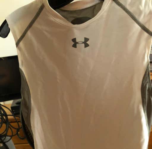 Under Armor Sleeveless Compression Shirt (Large)