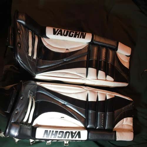 Vaughn Vault 34+1 Leg Pads