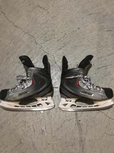 Bauer x:60 skates size 9 D