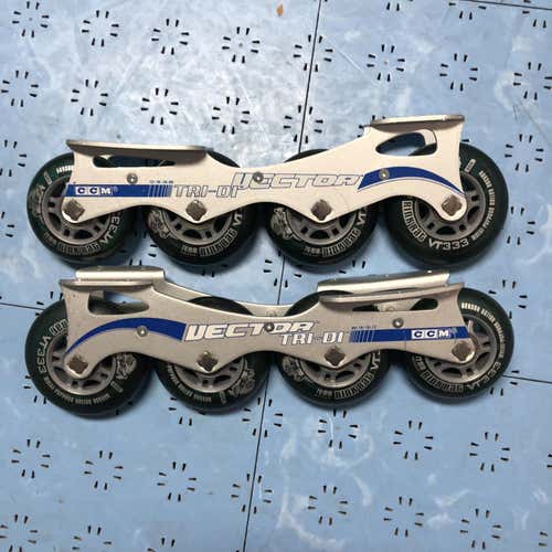 CCM Vector Tr-Di Roller Hockey Chassis & Wheels Medium