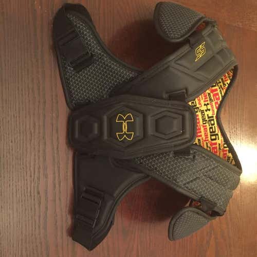 Under Armour T2 Shoulder Pads