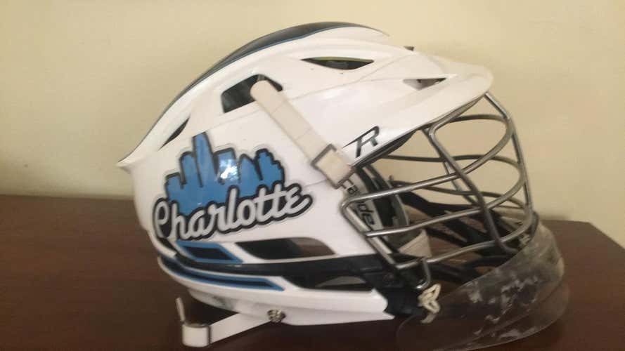 Cascade R Navy/White Helmet