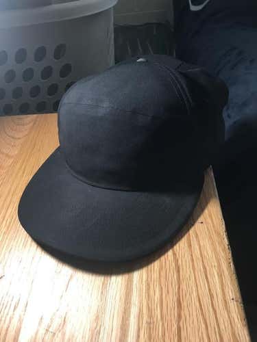 LULULEMON Snapback Hat - Black - Used