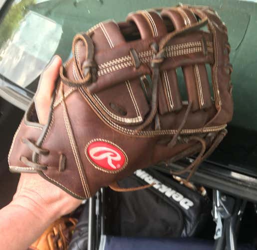Rawlings 1B Great Condition